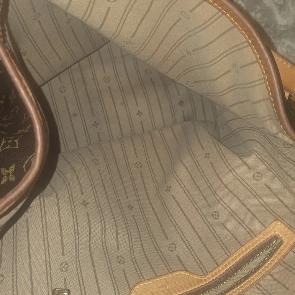 Louis Vuitton Monogram Delightful Bag in Brown and Tan Leather - Picture 2 of 14